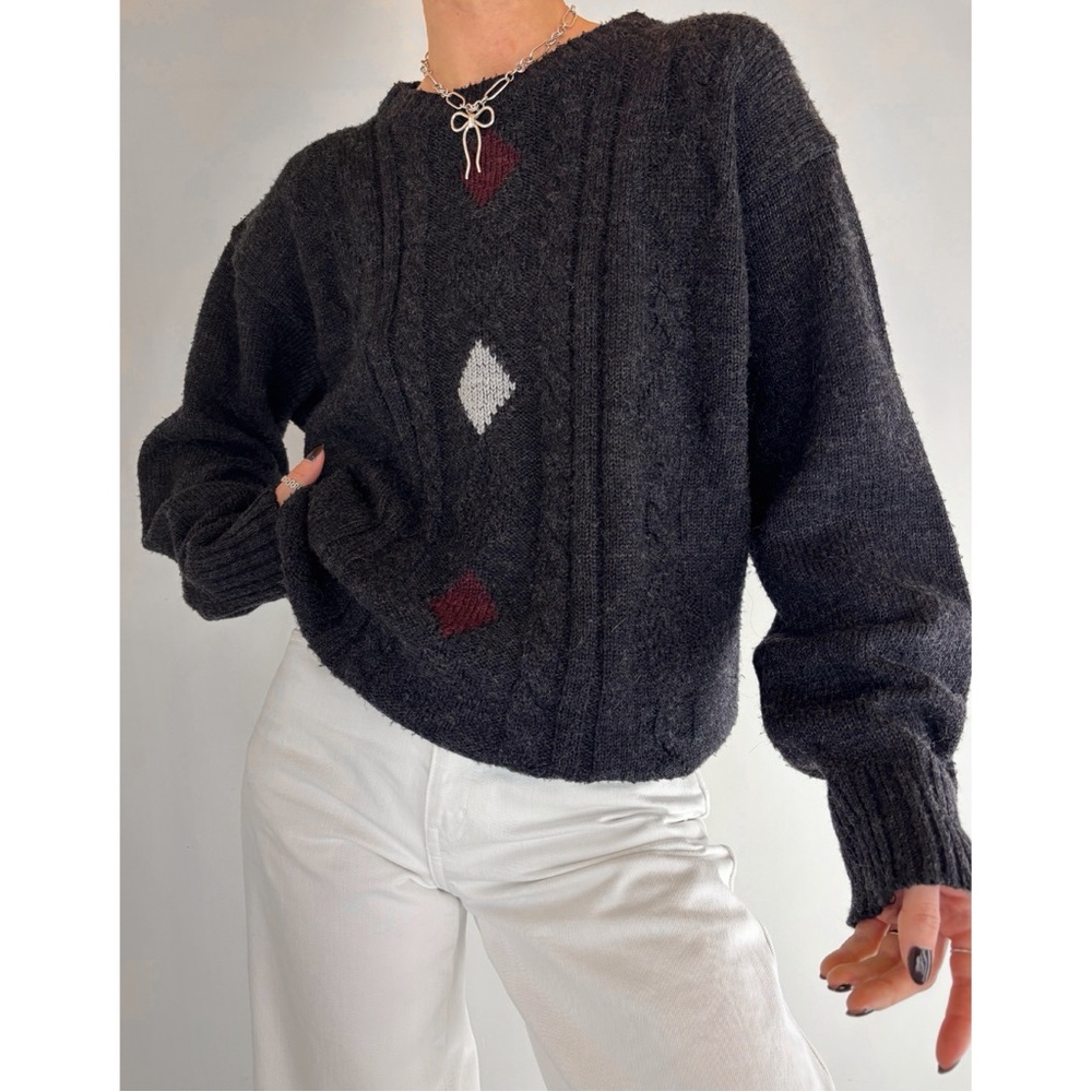 ‼️SOLD‼️Vintage 90s dark grey oversized crew sweater with cable knit & argyle